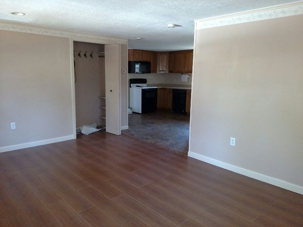 9 Access Rd