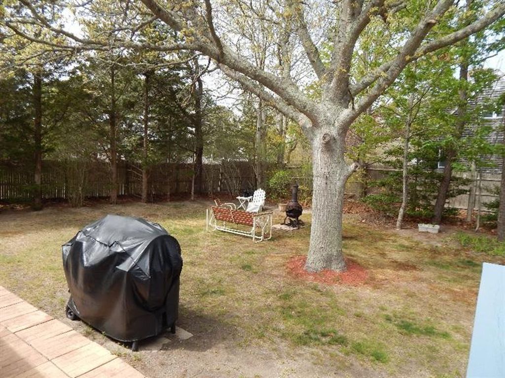 36  Judy Ann Dr