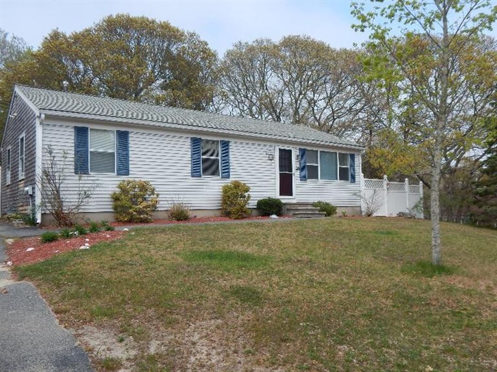 36  Judy Ann Dr