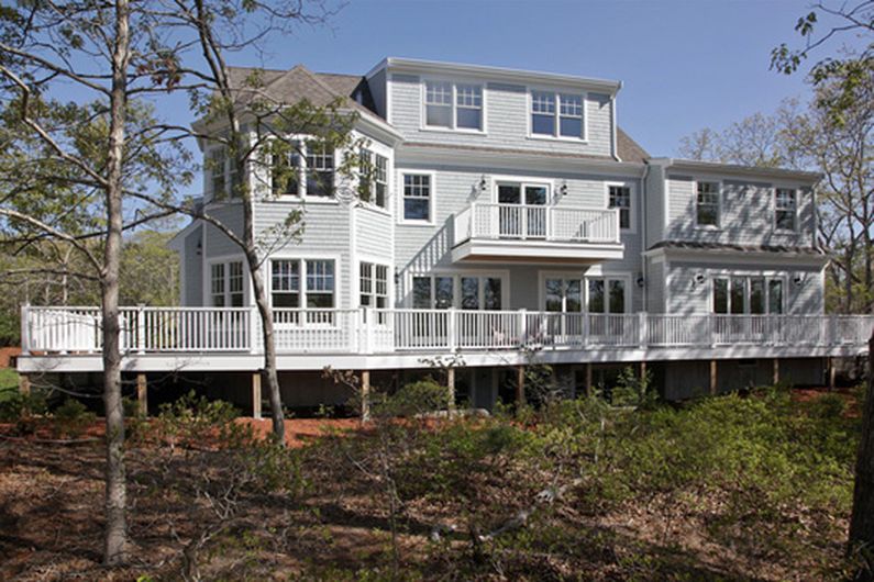45 Oyster Shell Ln