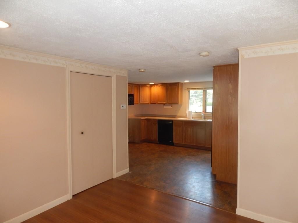 9 Access Rd