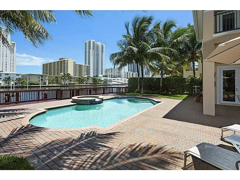 1535 Windjammer Wy