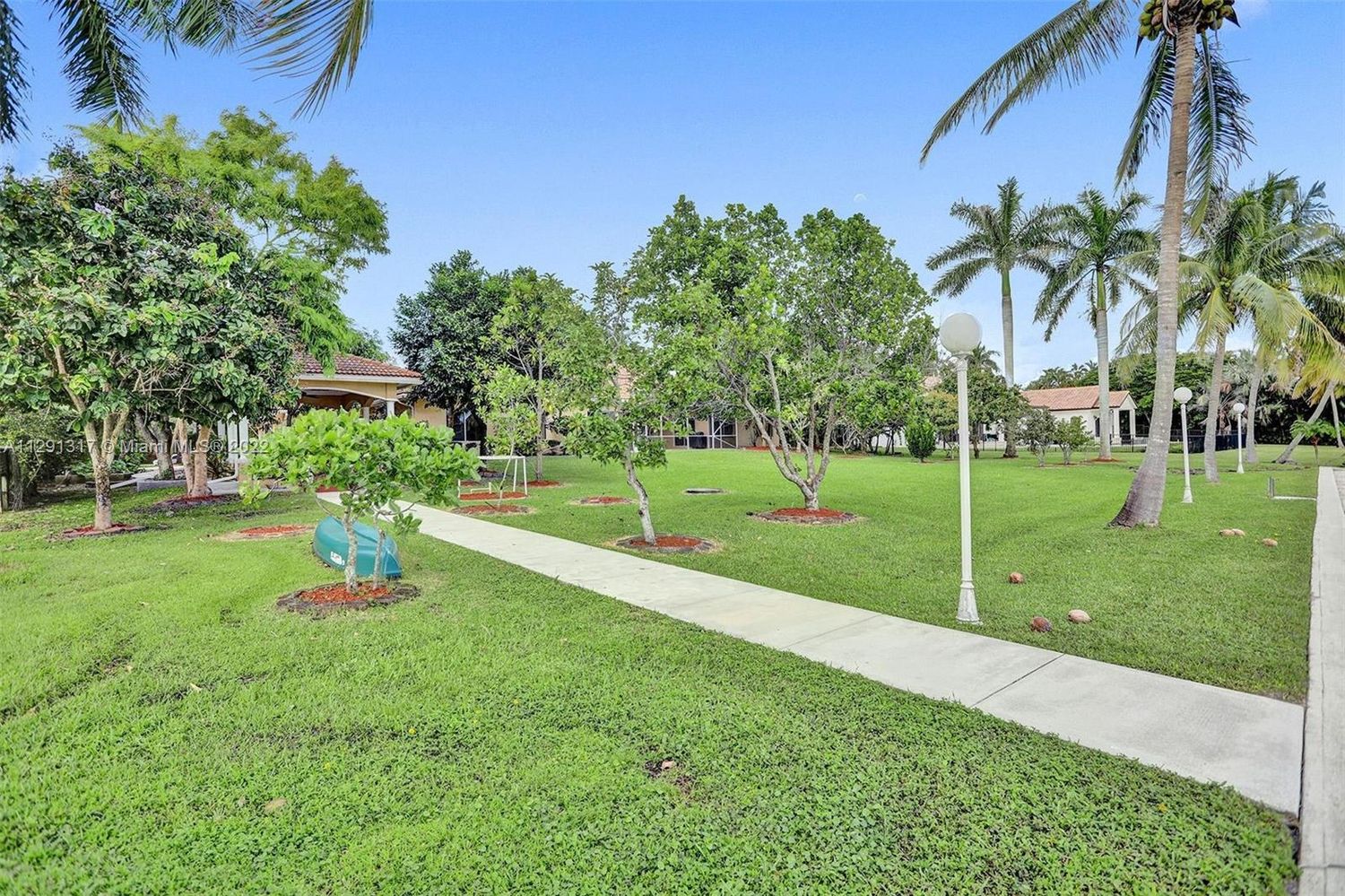 8946 Wendy Lane West