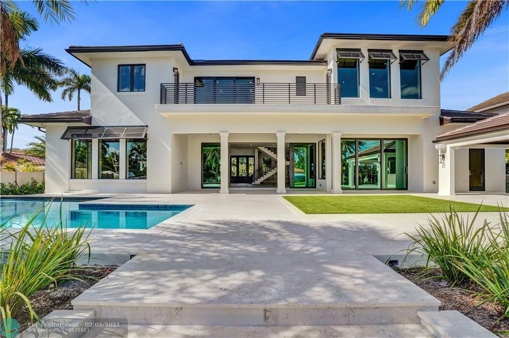 444 Royal Plaza Dr