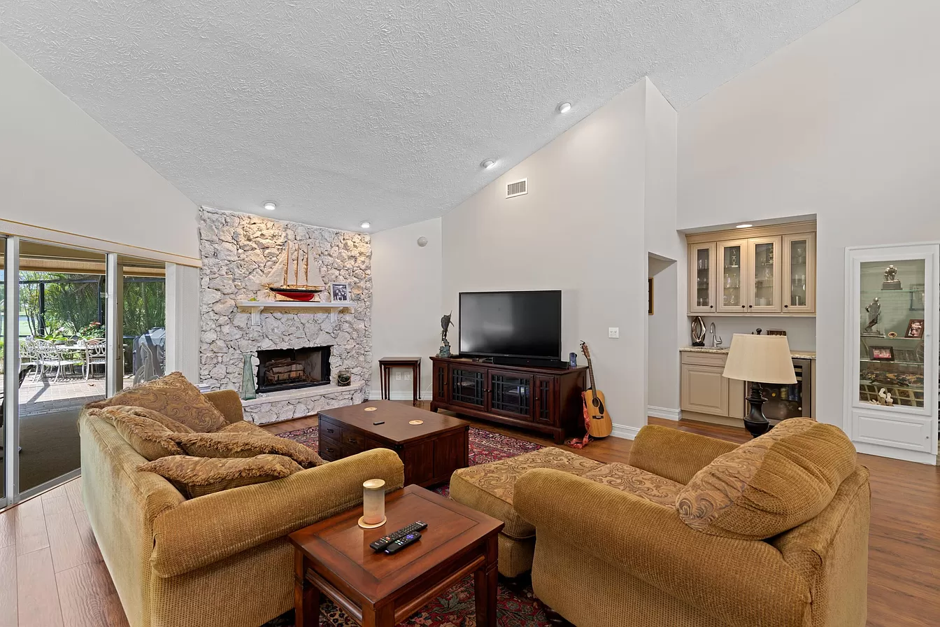 44  Tortoise Ln