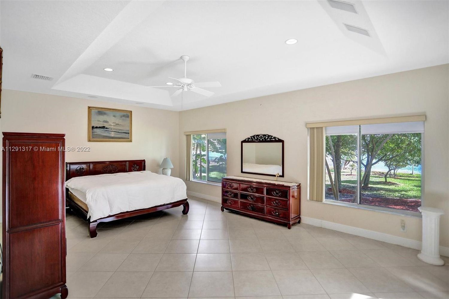 8946 Wendy Lane West