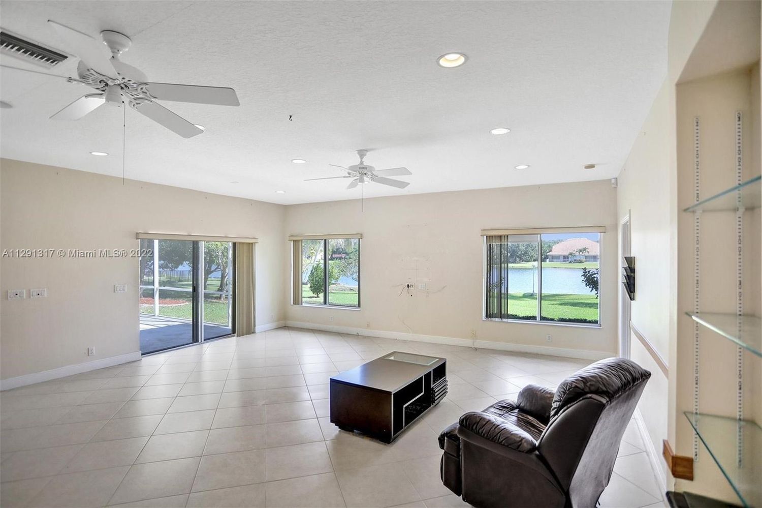 8946 Wendy Lane West