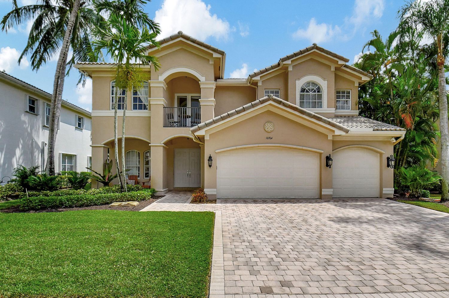 10764 Castle Oak Drive