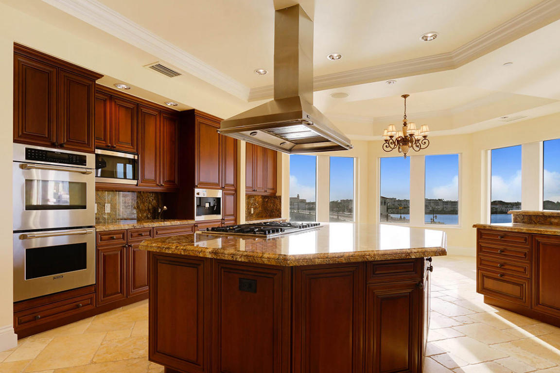 622 N Flagler Dr Unit  404