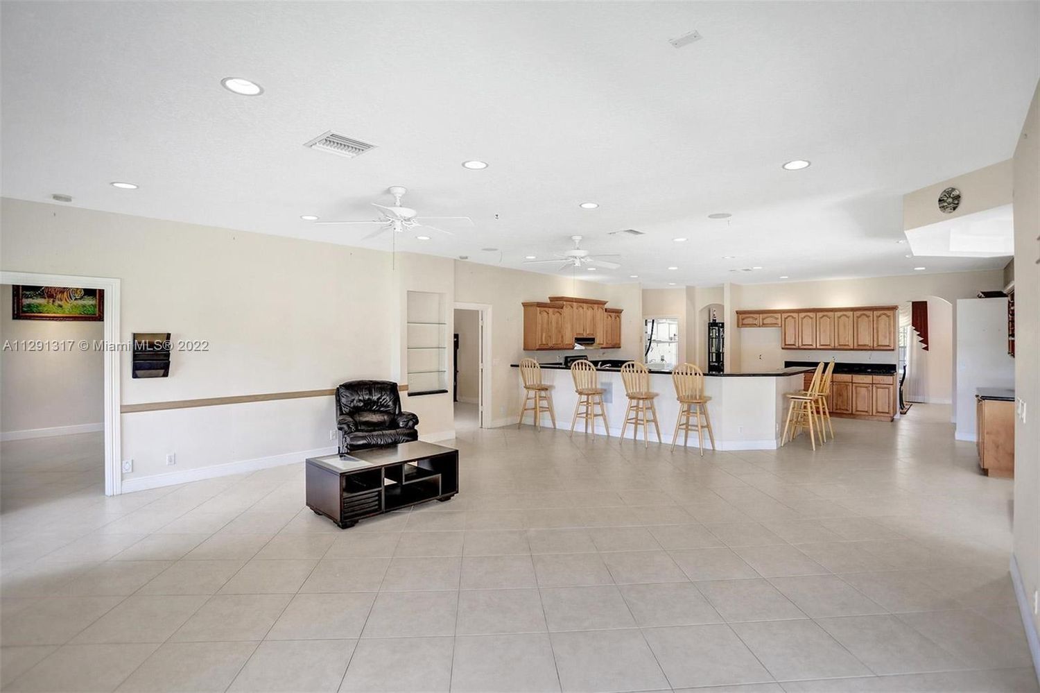8946 Wendy Lane West