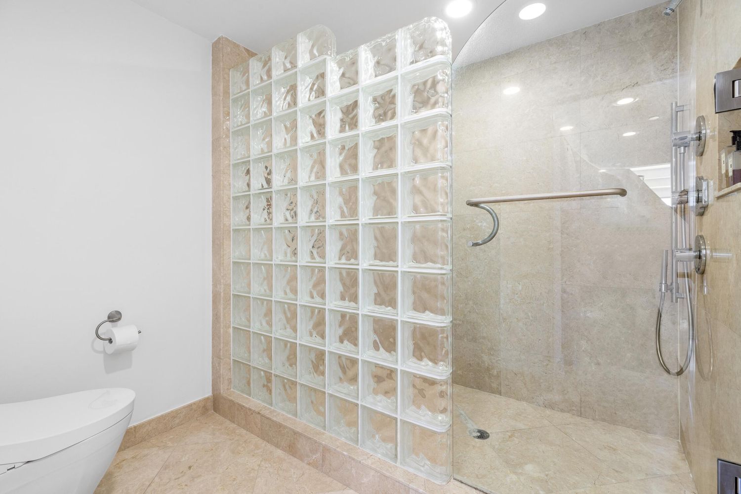 3201 S Ocean Boulevard 101