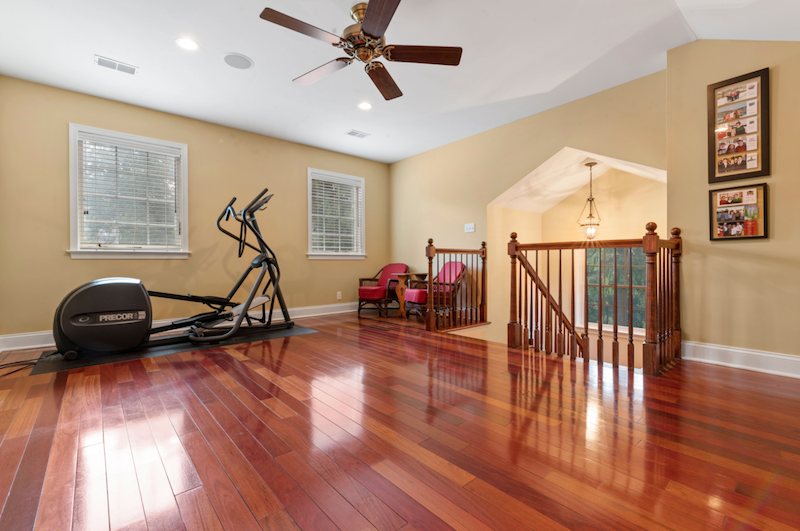 1111 Robin Road