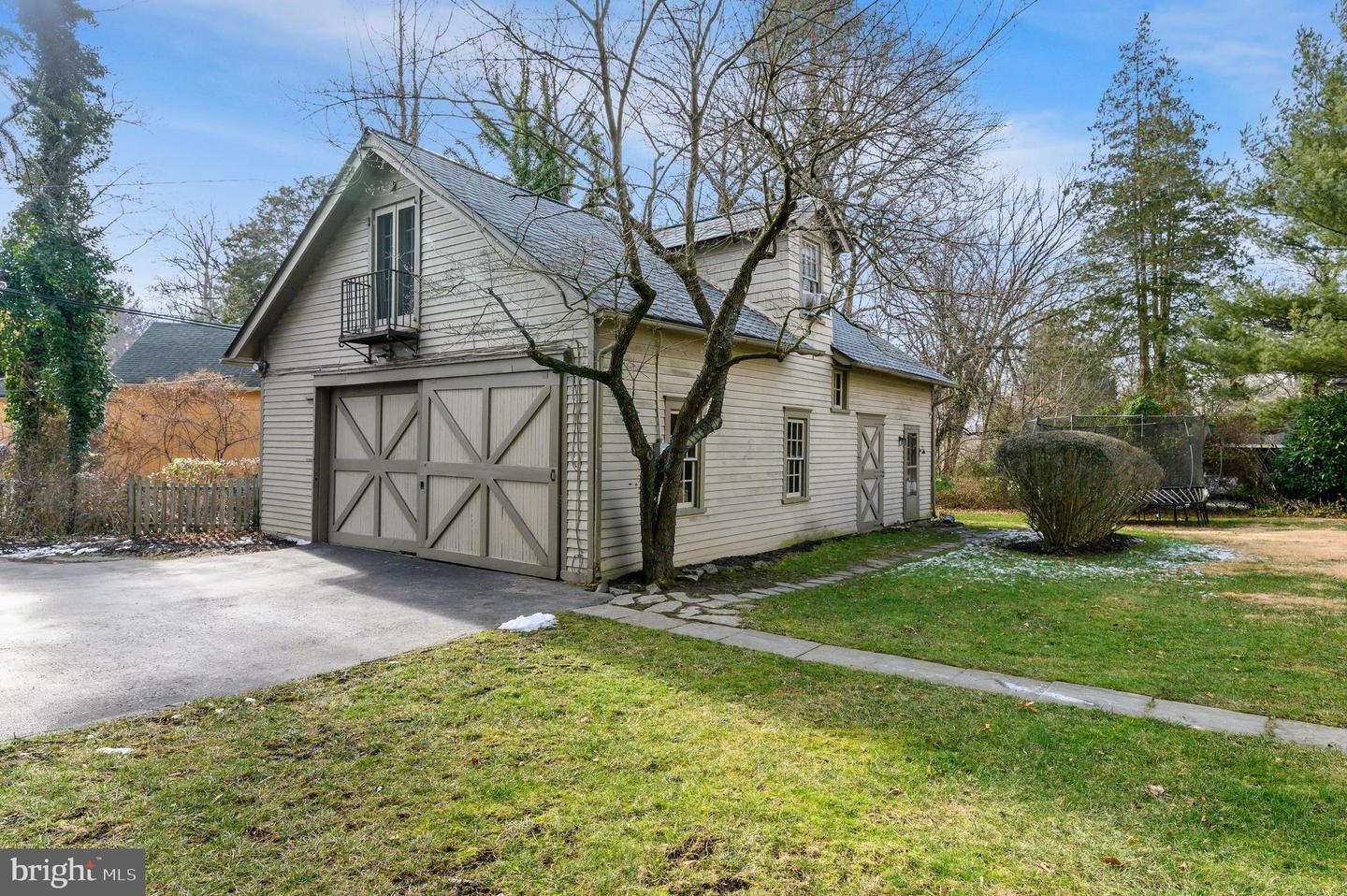 328 Midland Avenue