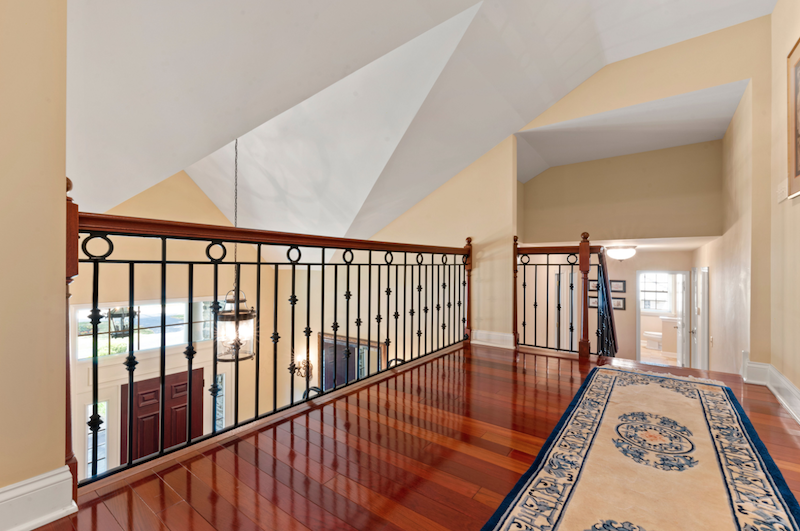 1111 Robin Road