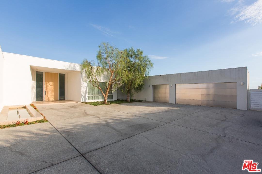 525 Chalette Dr