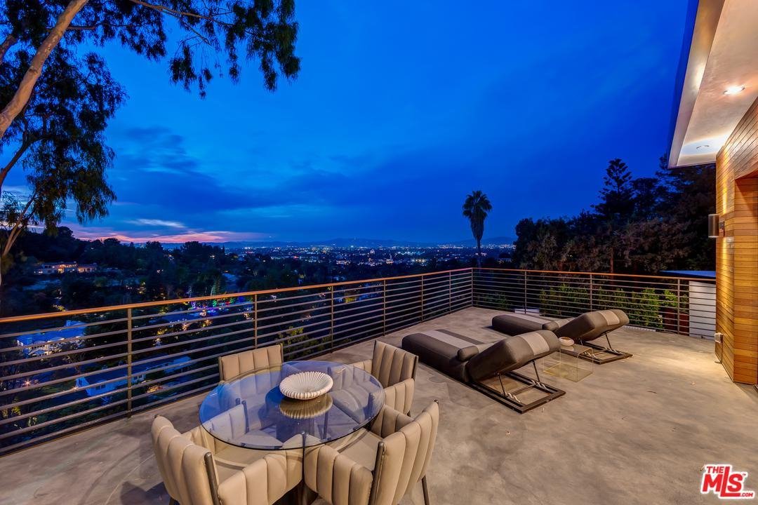 12954 Blairwood Dr