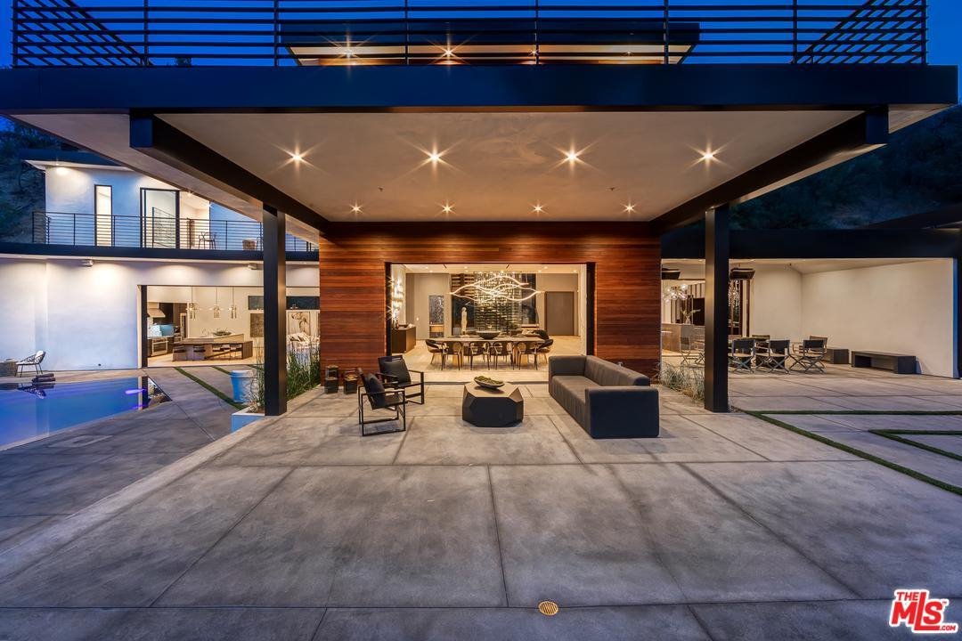 12954 Blairwood Dr