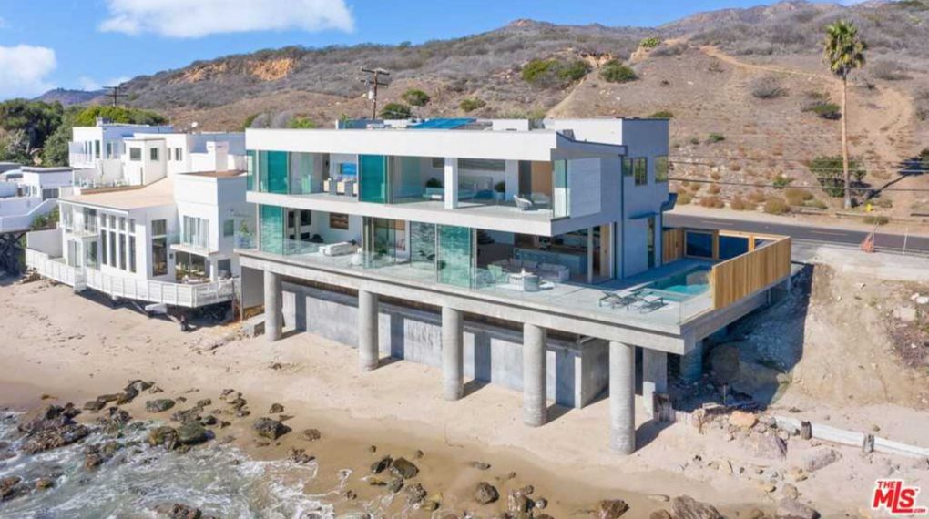 24300 Malibu Rd