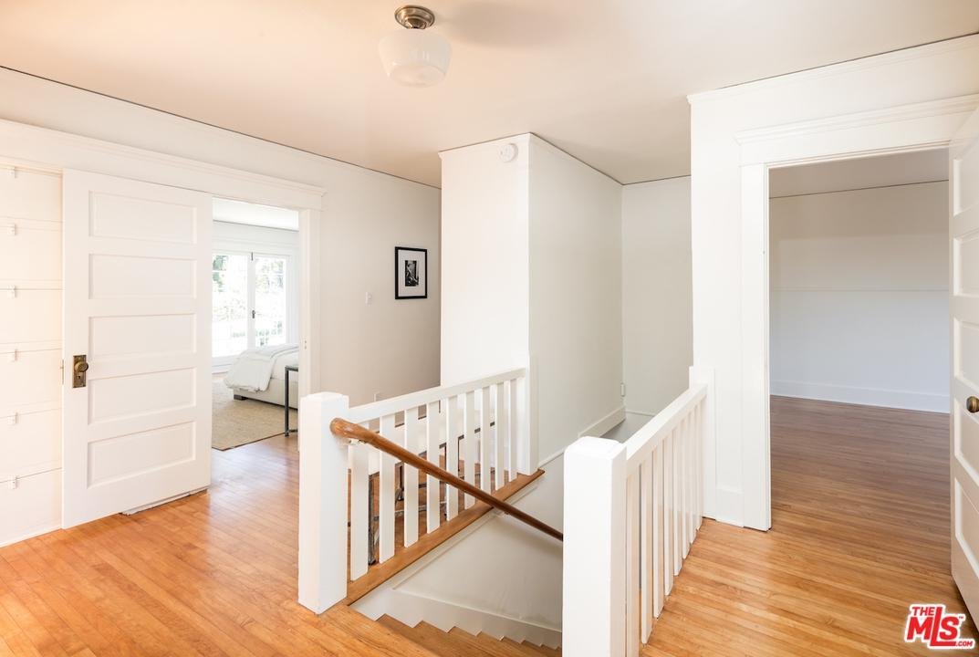 505 Georgina Av