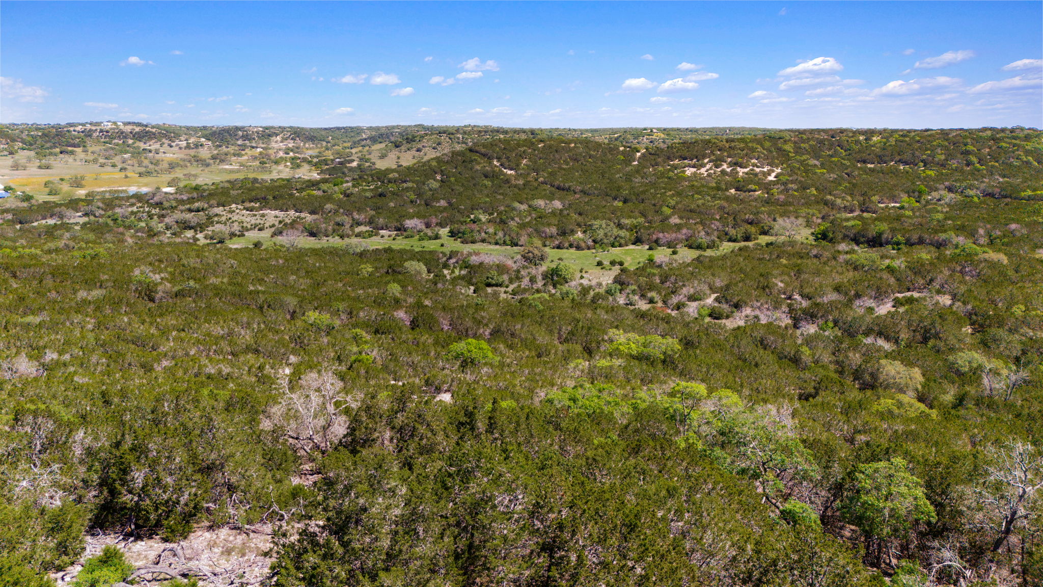 EXCLUSIVE COMMERCIAL LISTINGS