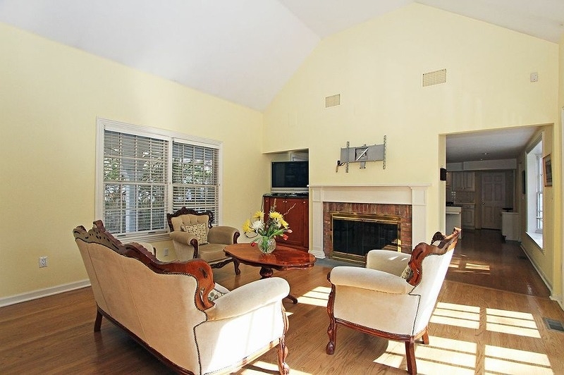 7 Parsonage Hill Road