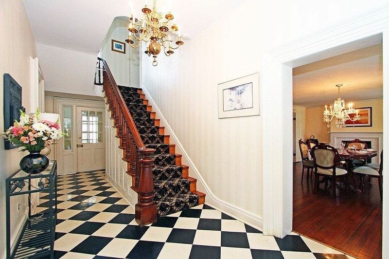 7 Parsonage Hill Road