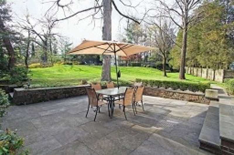 7 Parsonage Hill Road
