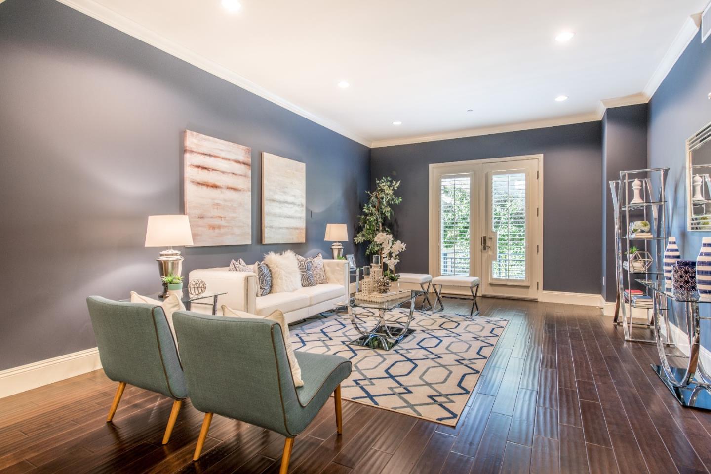 100 1st Street 102