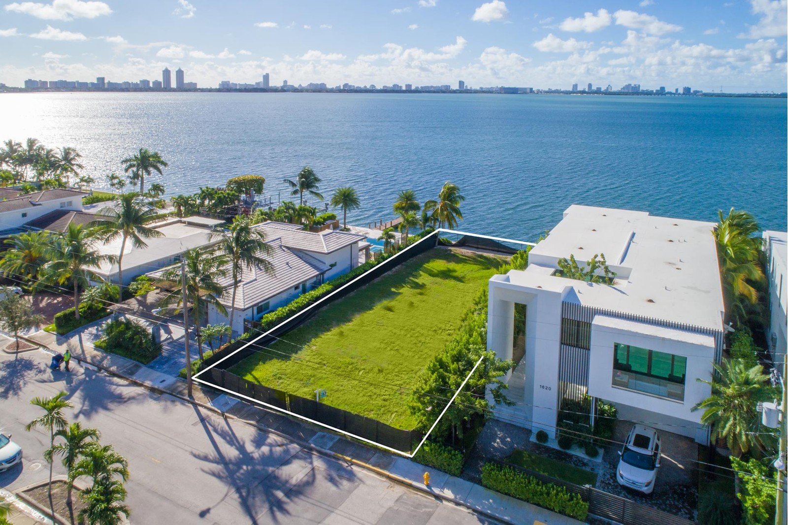 1630 S Treasure Dr