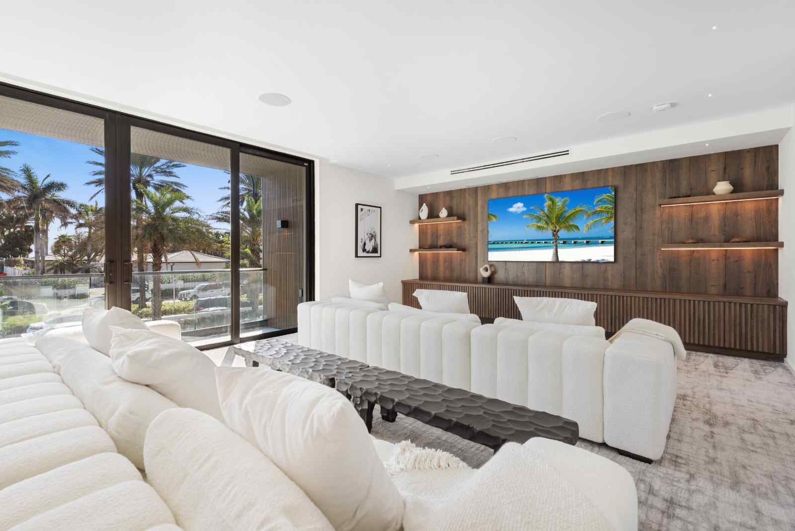128  Ocean Blvd