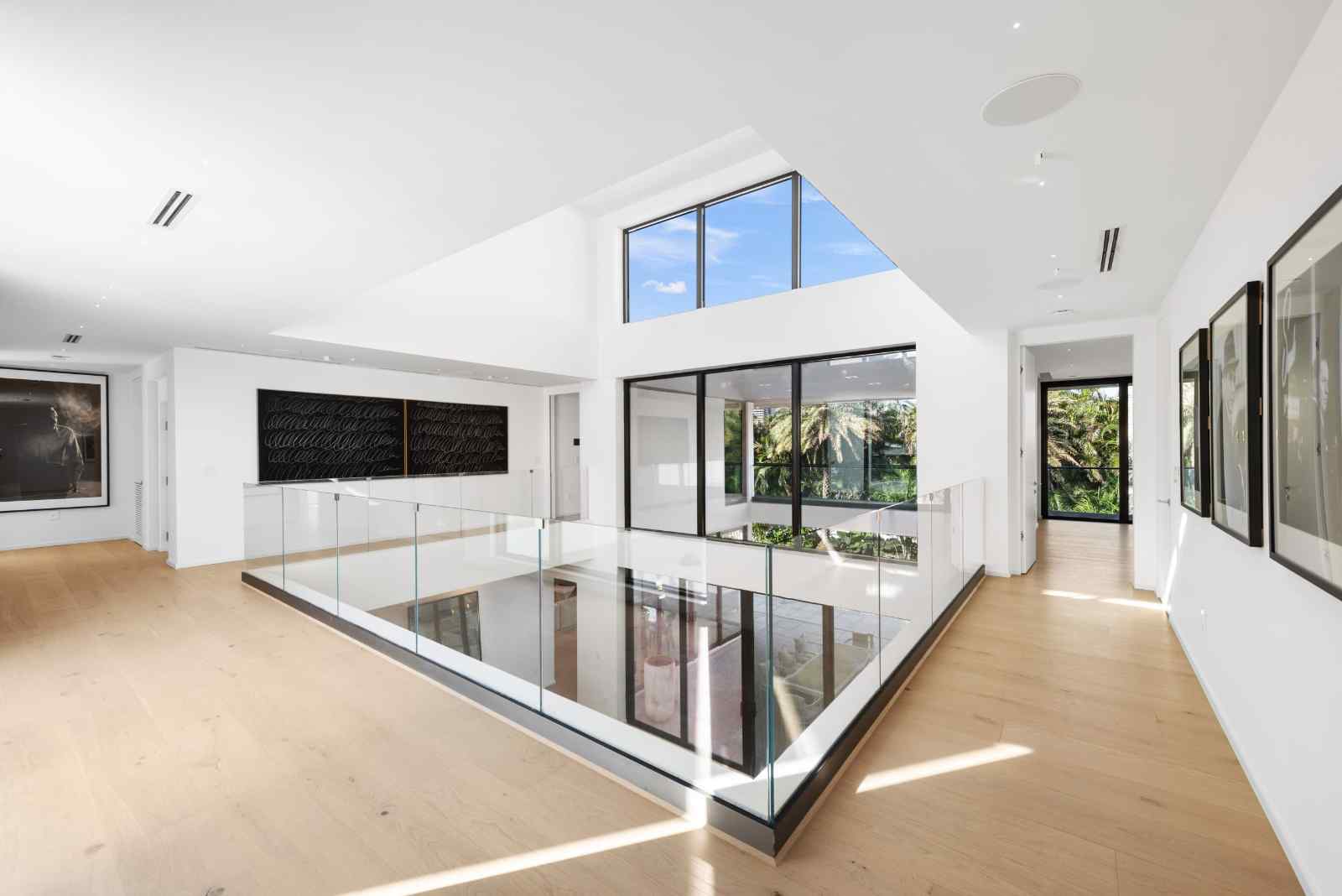 128  Ocean Blvd