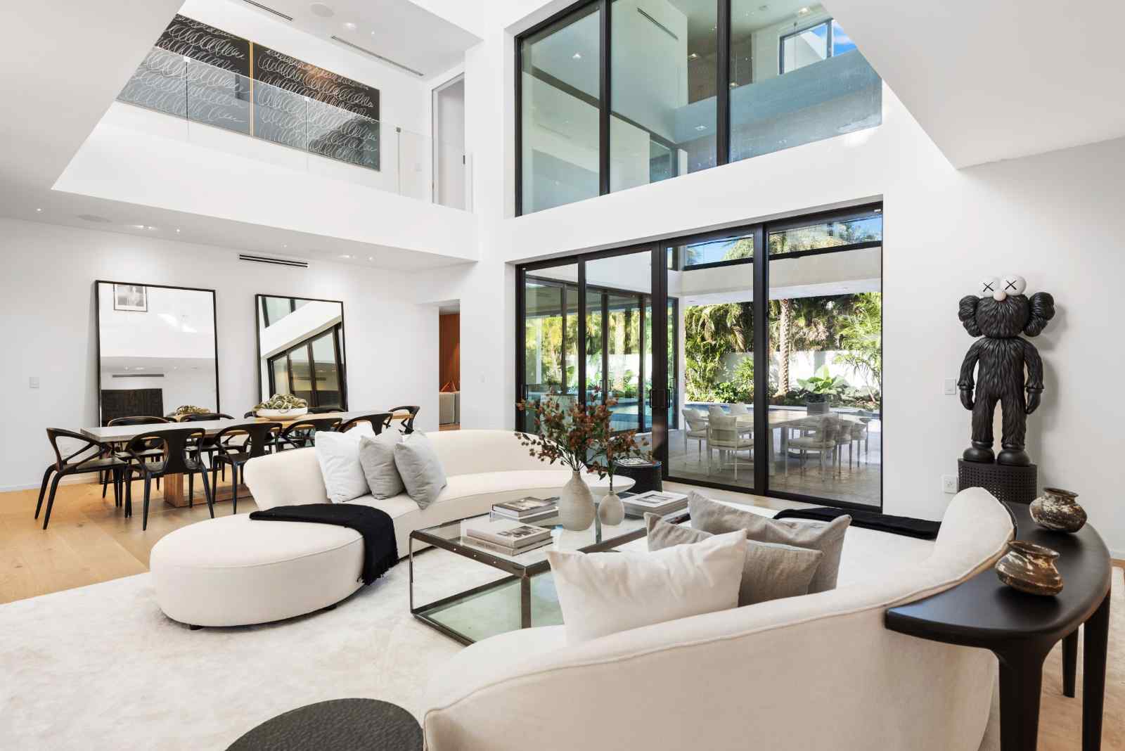 128  Ocean Blvd