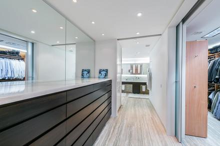 100 S Pointe Dr 3303