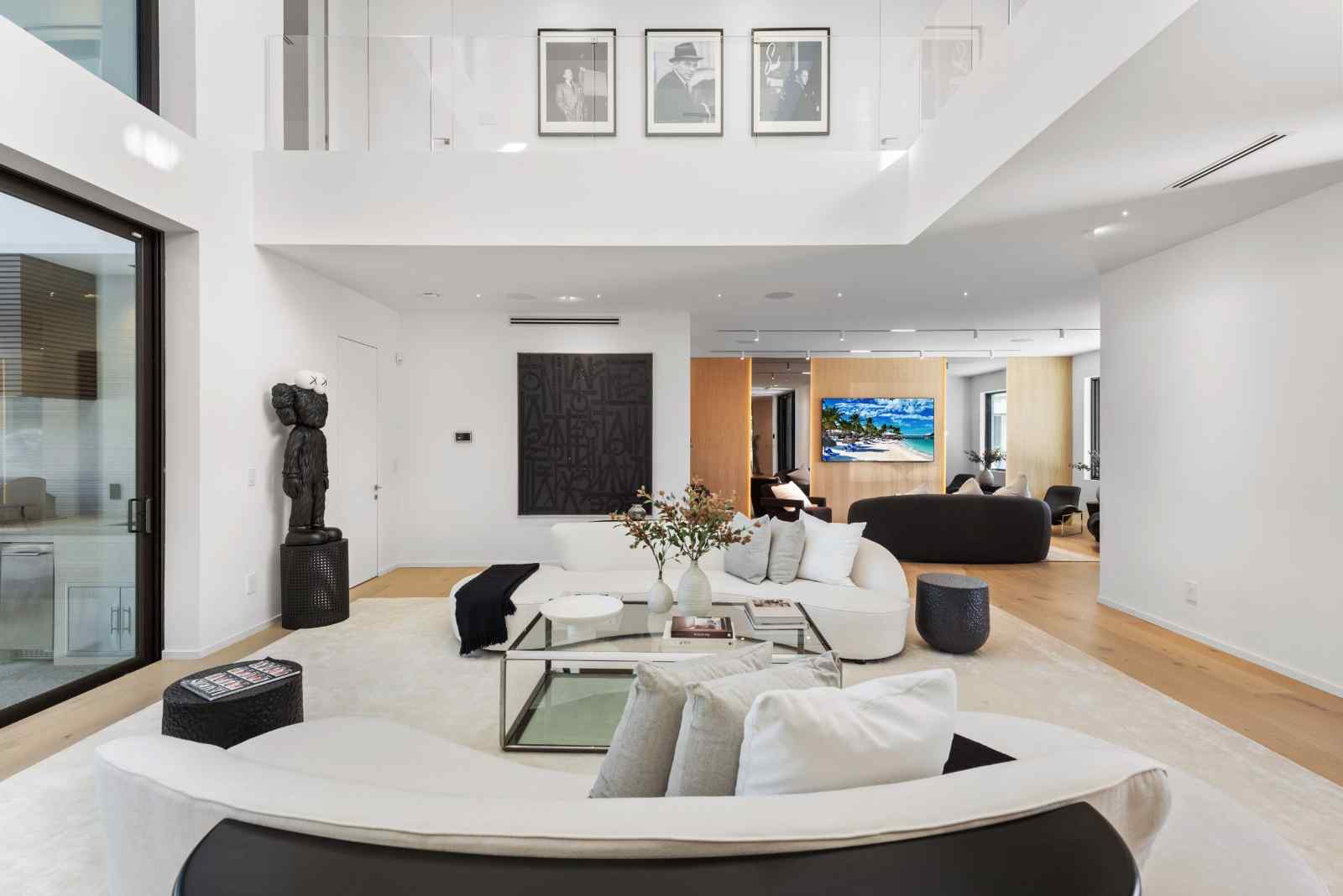 128  Ocean Blvd