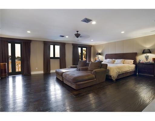 70  PALM AV