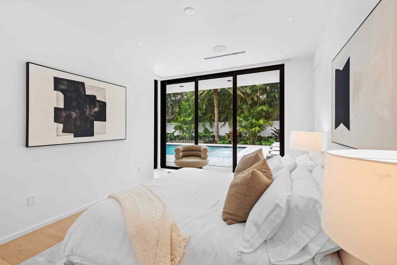 128  Ocean Blvd