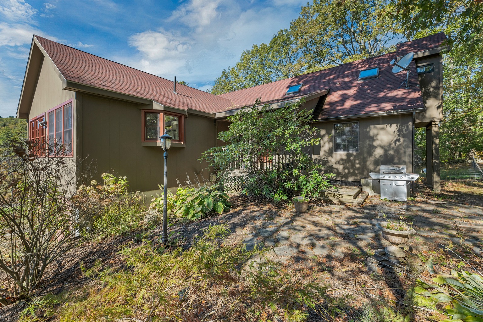 484 Old Swanzey Rd