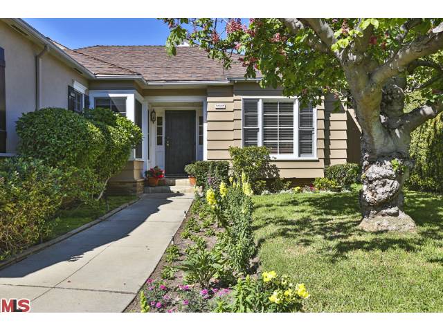 645 S Bundy Dr
