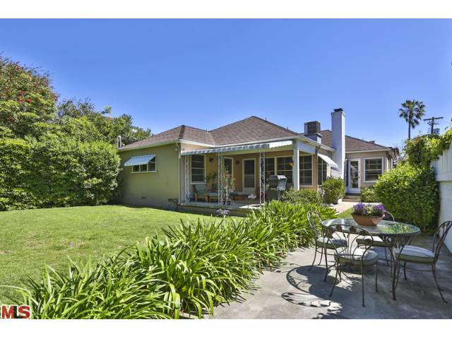 645 S Bundy Dr