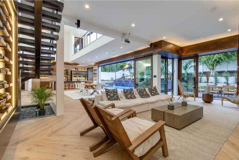 2021 Santiago Dr