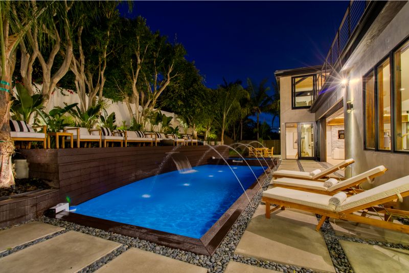 2021 Santiago Dr