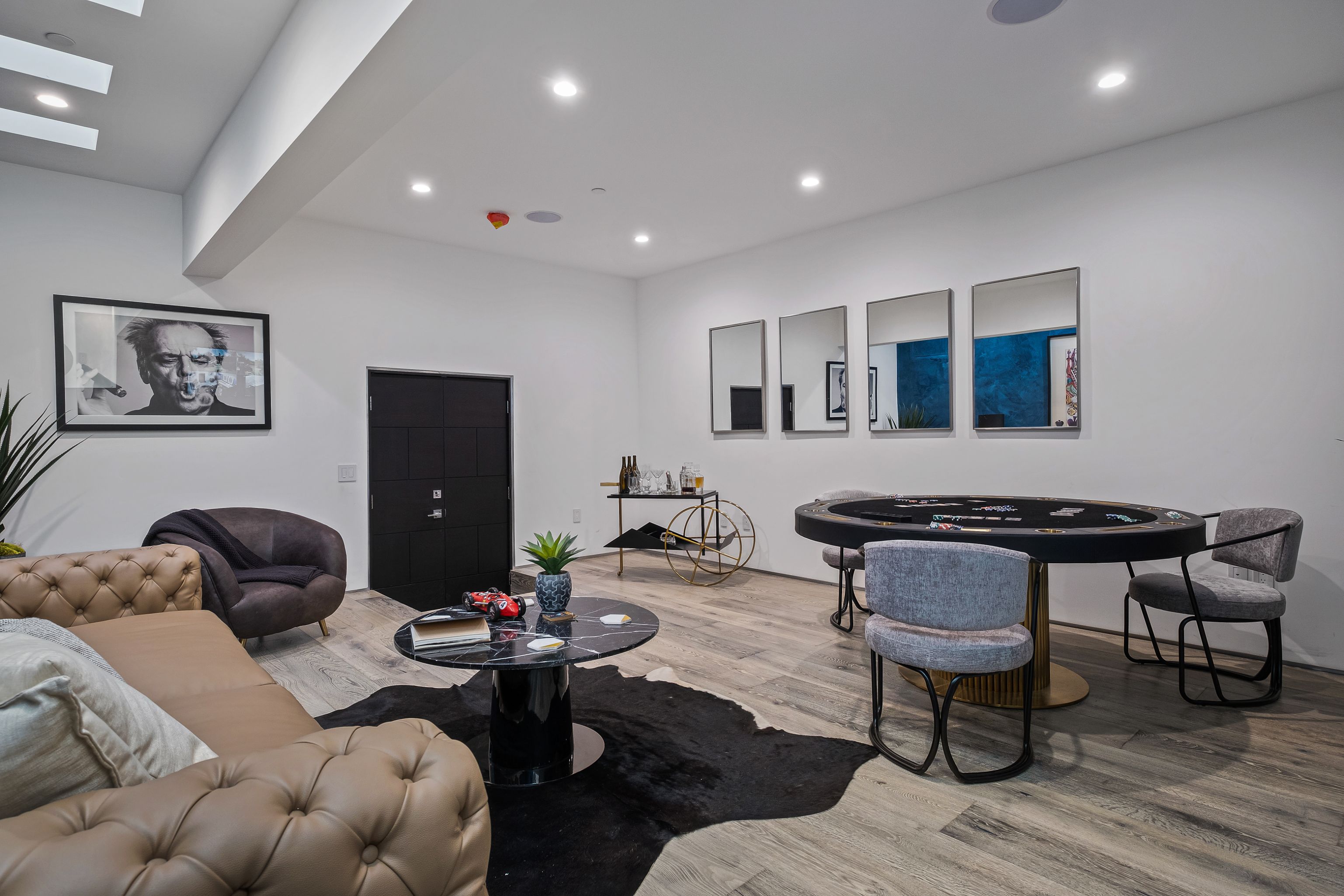 2304 Donella Cir