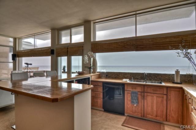 1241 Ocean Front
