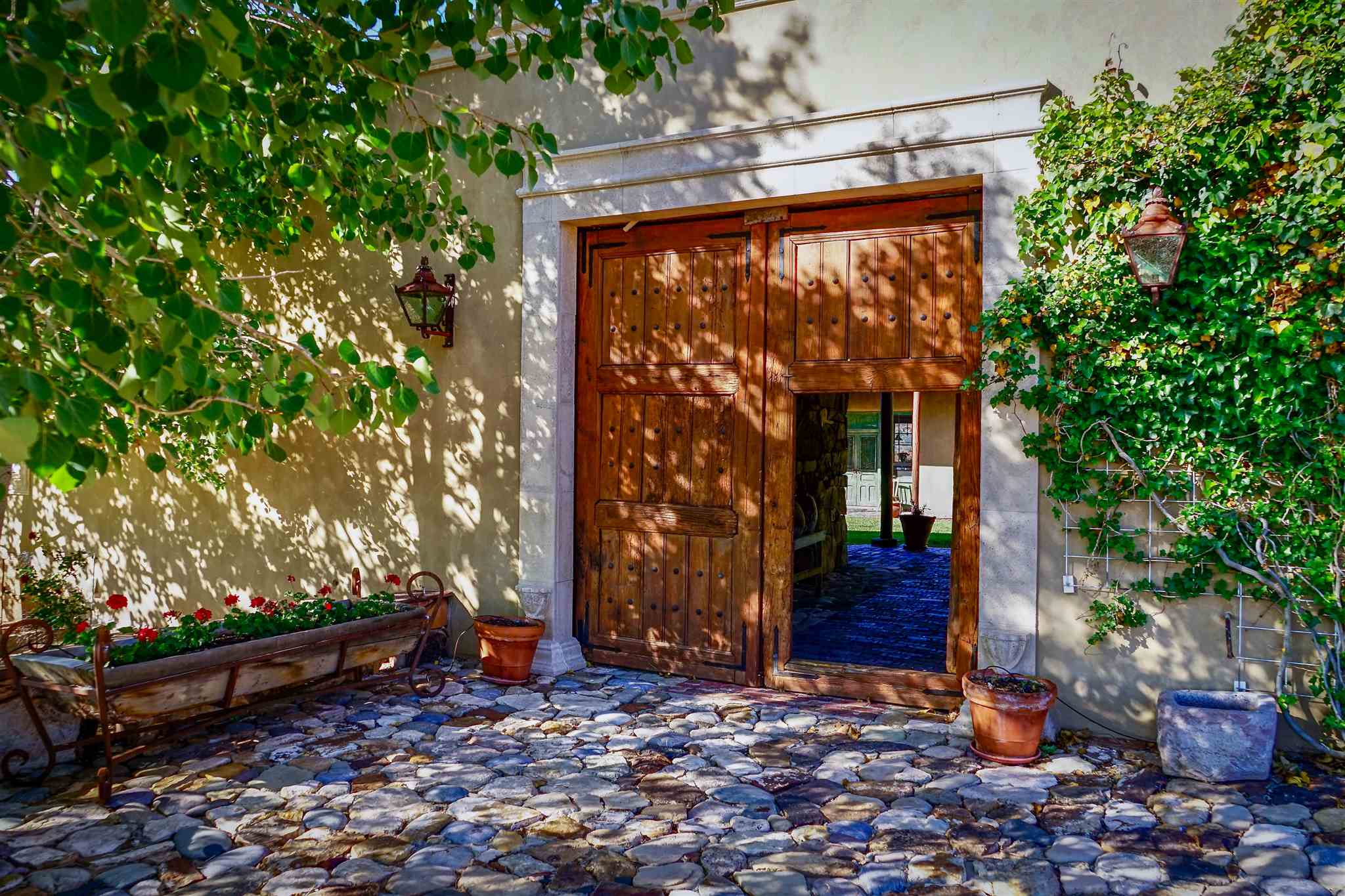 Apache Mesa Ranch