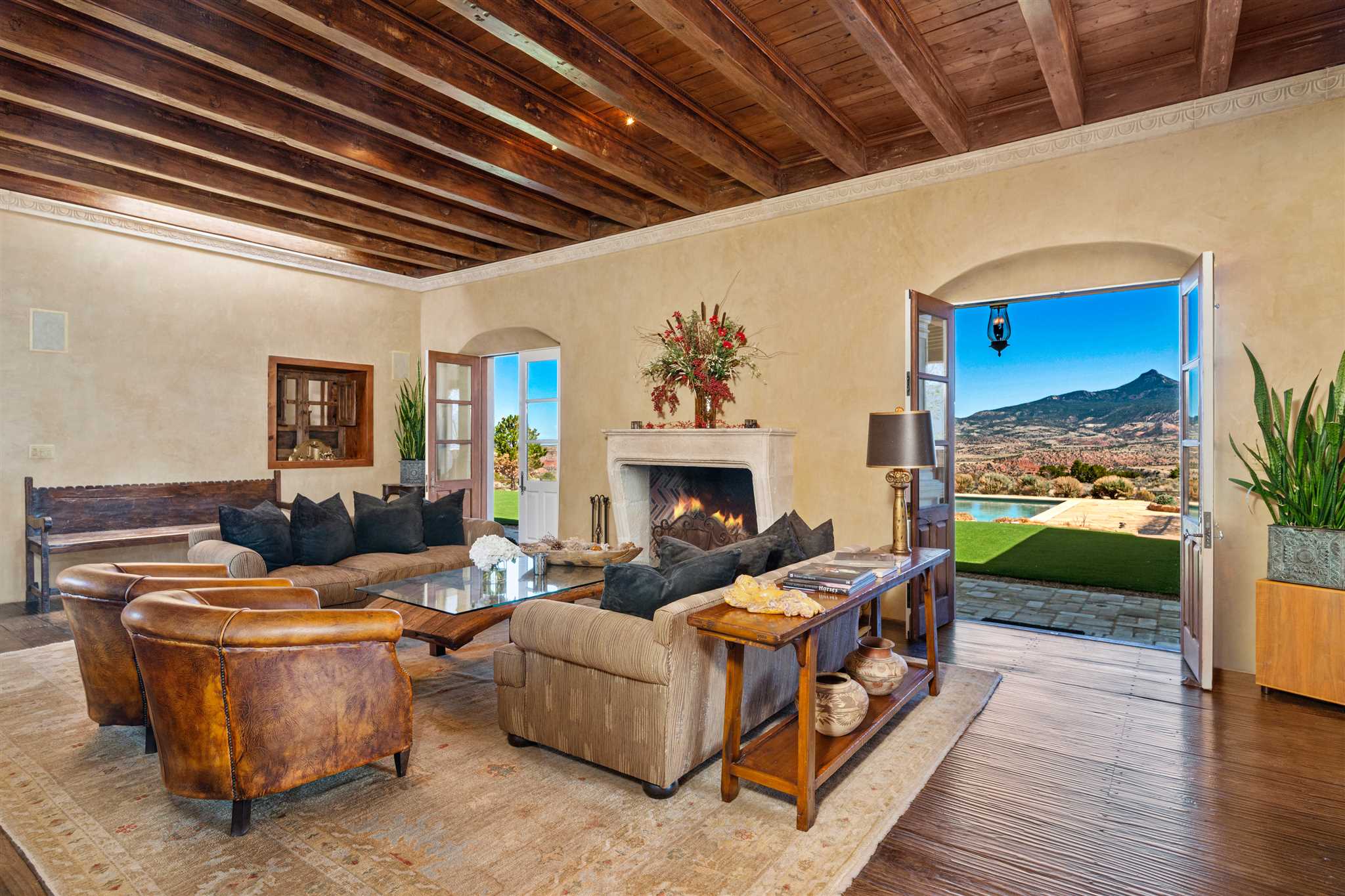 Apache Mesa Ranch