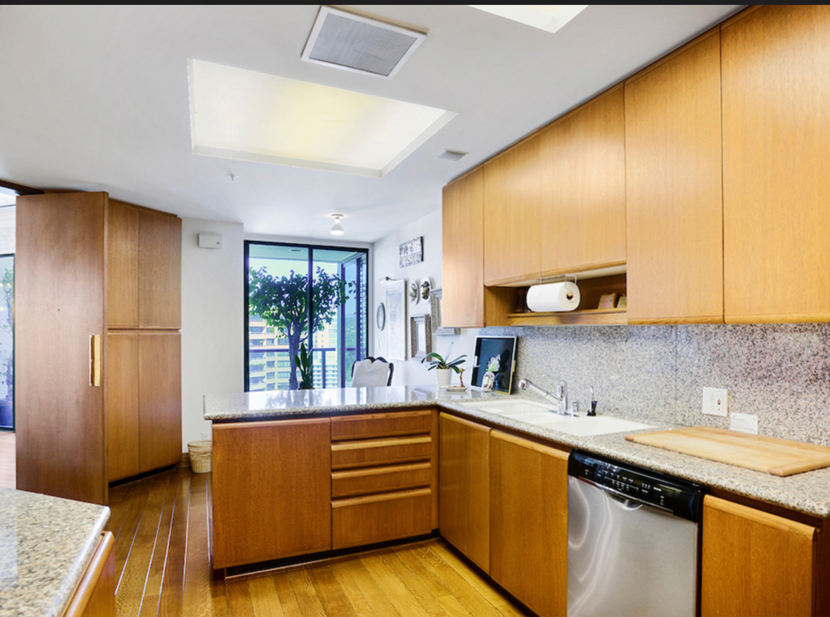 10490 Wilshire Boulevard 2304