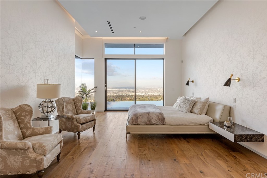5905 Clint Place
