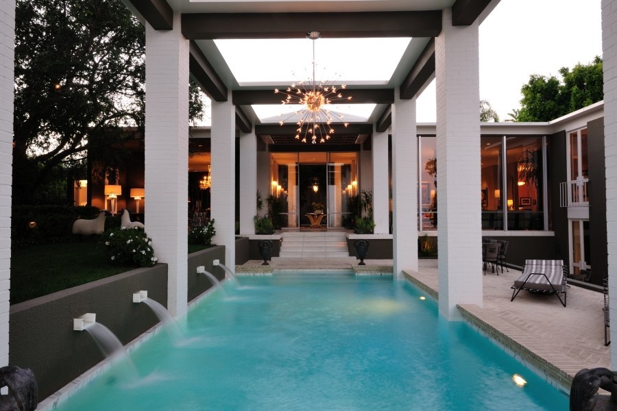 370 Trousdale Place