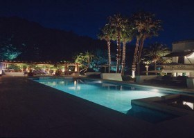 2727 Benedict Canyon