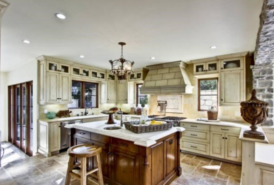 364 West Palos Verdes Drive